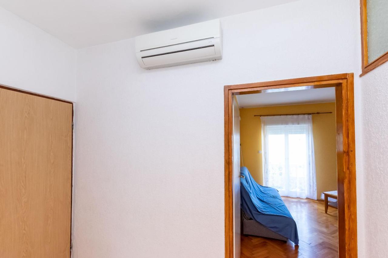 Apartments Biserka Barbat na Rabu Екстер'єр фото